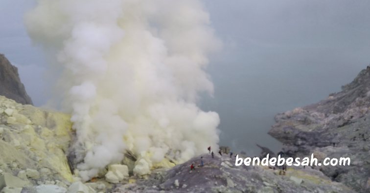 Asyiknya Berwisata ke Kawah Ijen Bondowoso